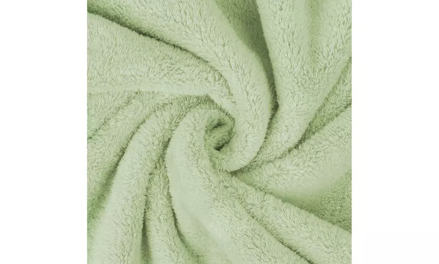 Super Soft And Absorbent Coral Fleece Bath Towel - 2 Pieces