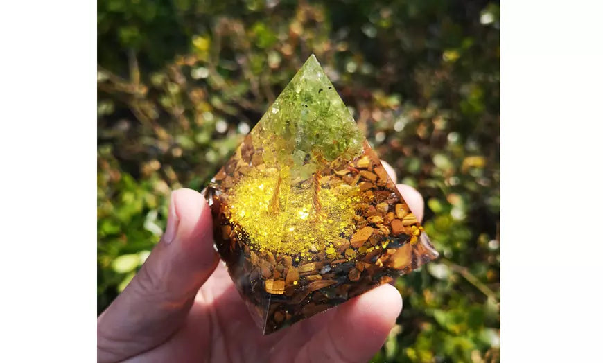 Orgone Pyramid Crystals and Healing Stones Energy Generator Reiki Chakra